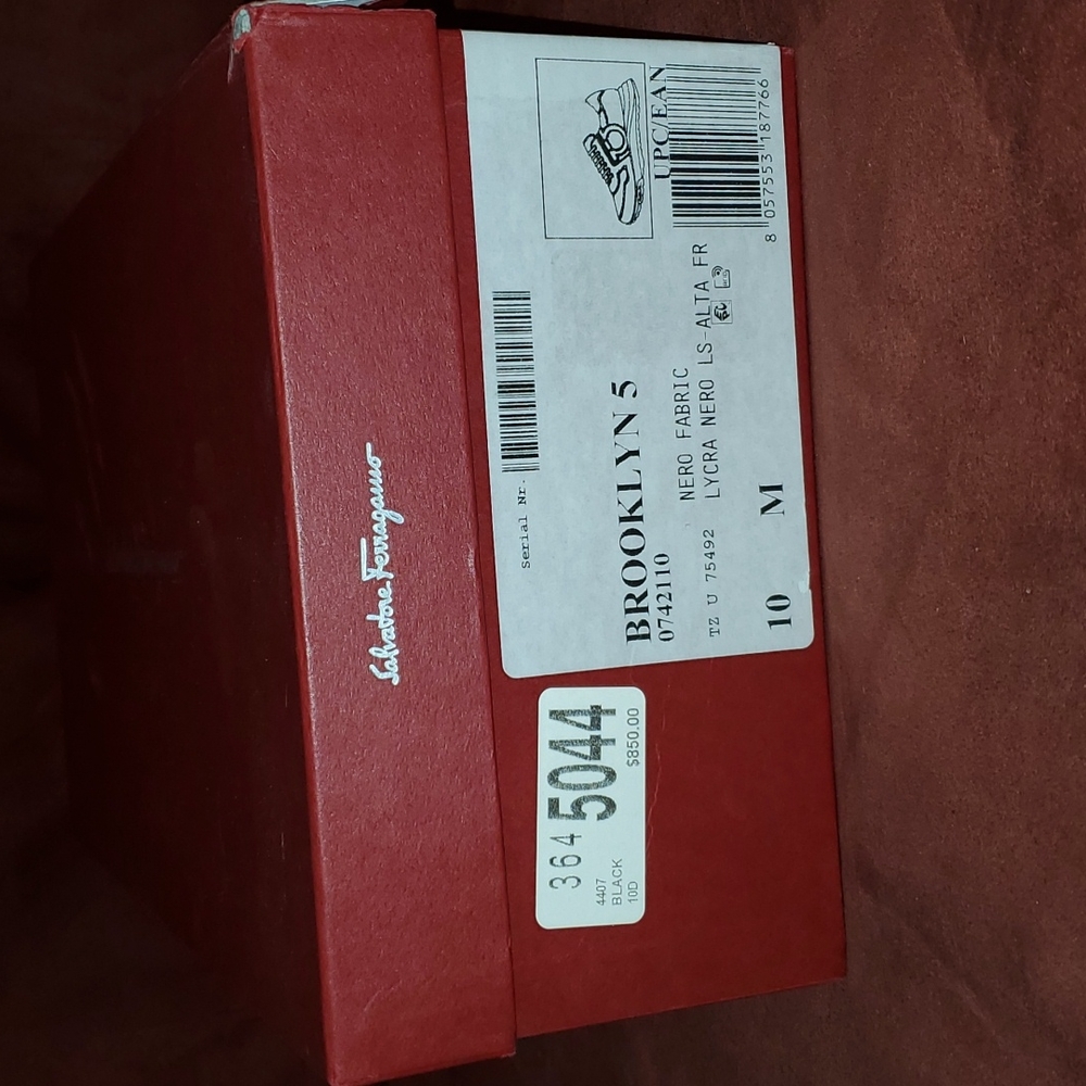 Salvatore Ferragamo Mens Shoes (Nero-Gold)